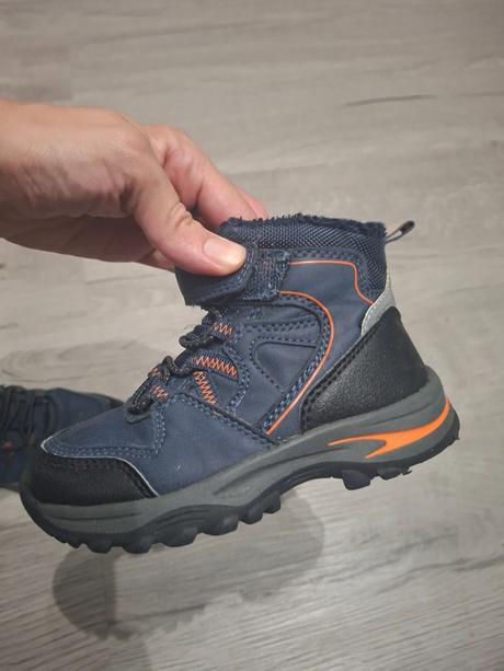 Zateplené modré topánky, 26