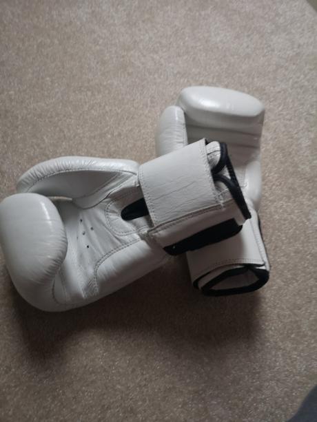 Dámske rukavice na box, 