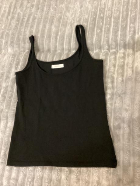 Cierne tricko, reserved,s