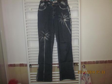 Tenke rifle na telo s palmami pre damu alebo slečn, 38