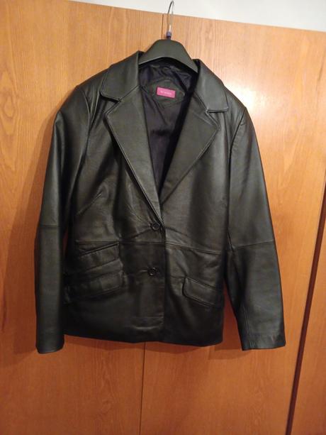 Kožené sako, 42