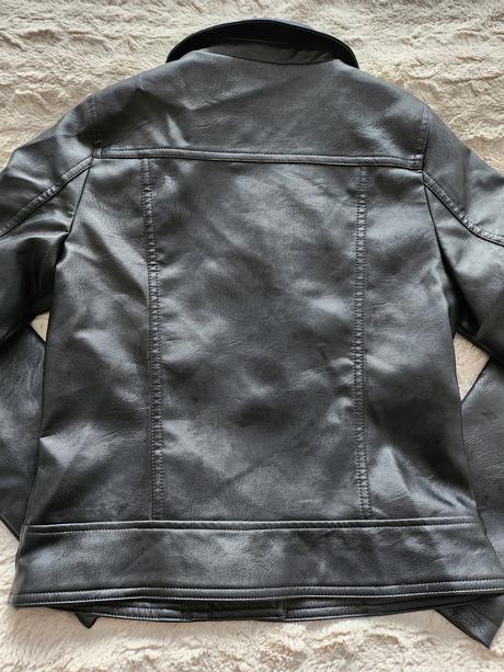 Koženkova bunda, reserved,158