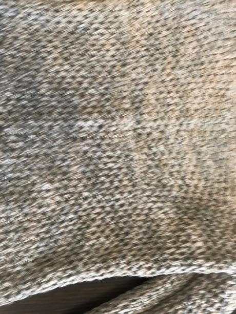 Svetrik romantický zlatý, m