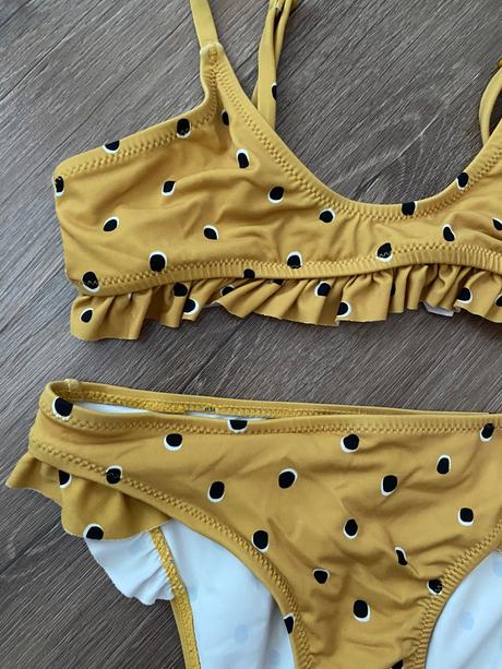 Plavky s volanmi, zara,122