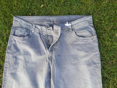 Sivé nohavice slim velk. 40., 40