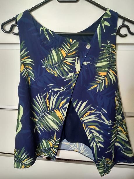 Letný top/crop top s voľným chrbtom, s