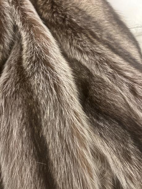 Dámsky dlhý kožuch z pravej kožušiny, l