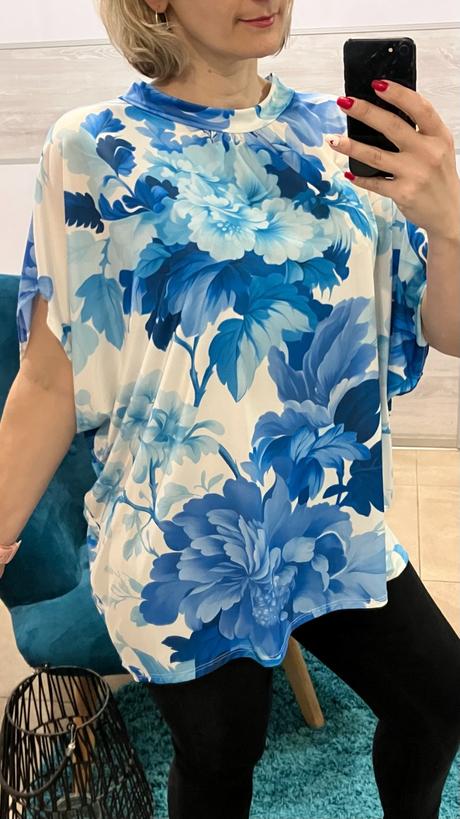 Dámska kvetovaná oversize tunika bielo-modrá (uni), 