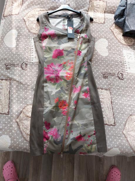 Prenadherne šaty, s