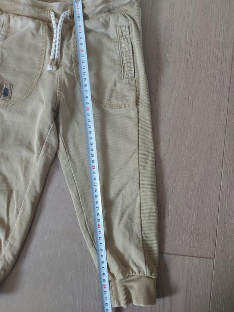 Tepláky pieskove reserved- super stav, reserved,98