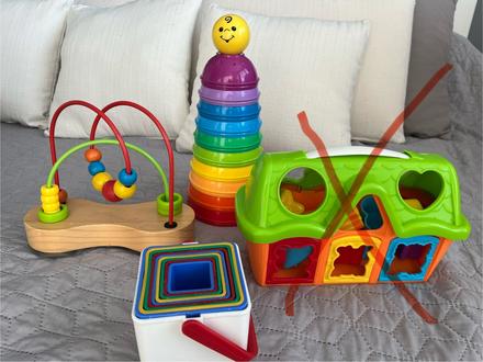 Hlavolam, farebne vkladacky,