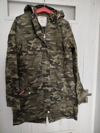 Maskáčová bunda, 158