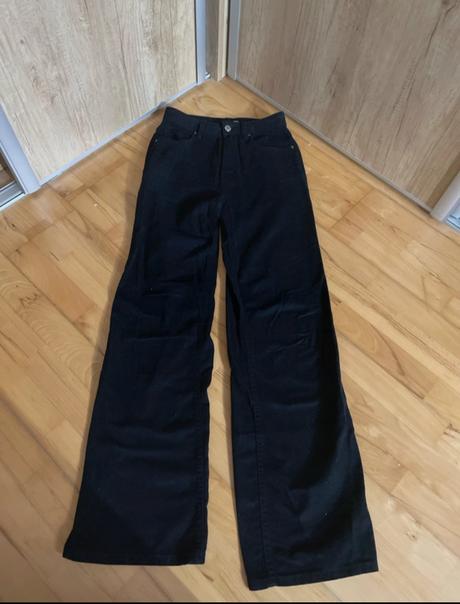 Široke rifle/baggy jeans, sinsay,32
