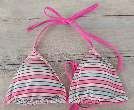 Rúžové pásikavé bikiny, 38