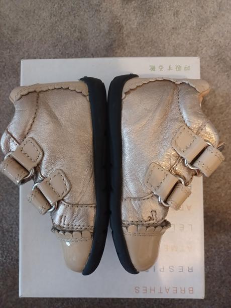 Geox zlaté č.20, geox,20