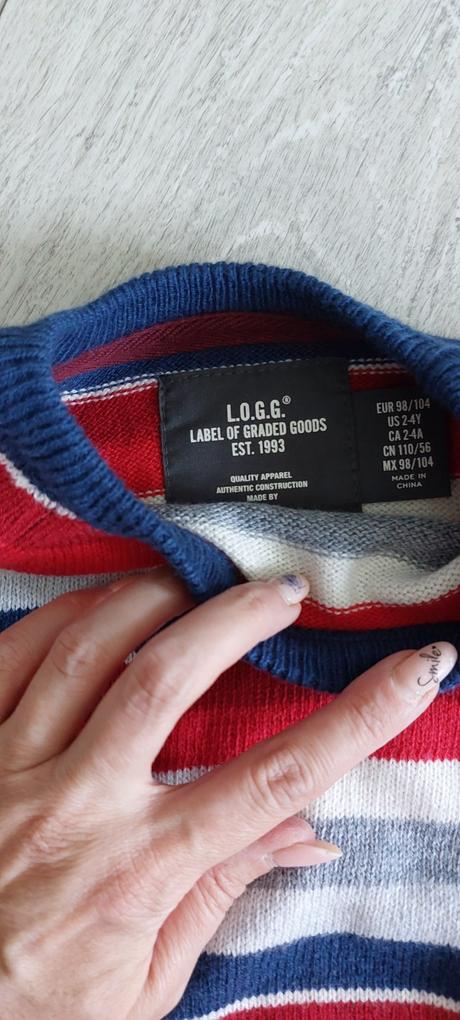 Elegantný svetrík, 98