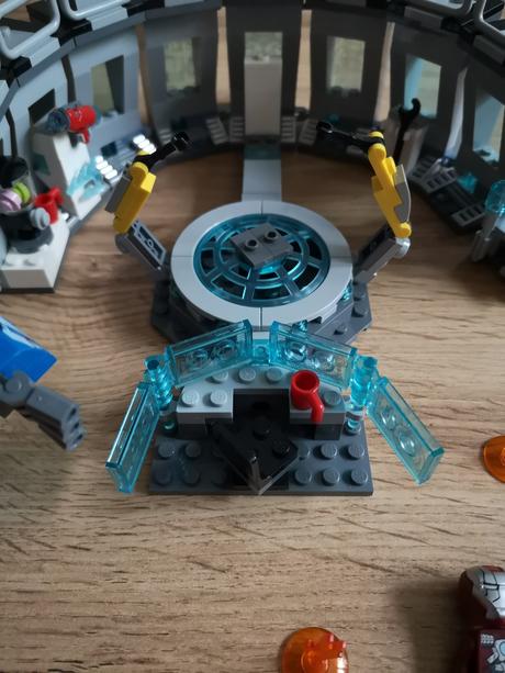 Lego marvel avengers 76125 iron man a jeho obleky,
