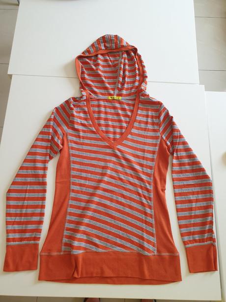 Páskovaná mikina s kapucňou vel. l, l