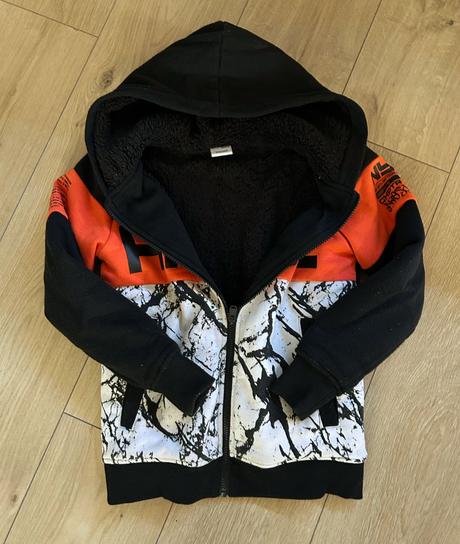 Hrubá teplá zimná mikina, takko,134