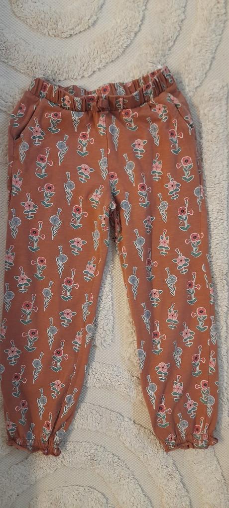 Nohavice letné, c&a,116