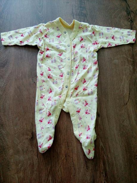 Dojčenský overal, 68