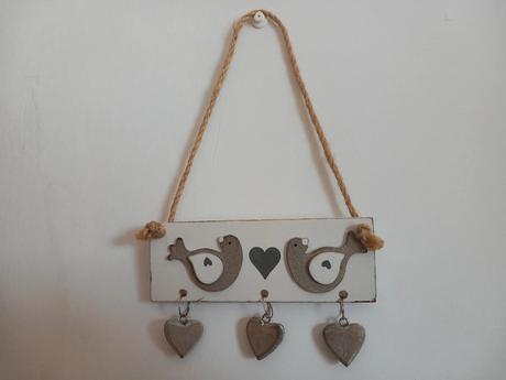 Vintage závesná dekorácia drevo 13,5x5x2,5 cm,
