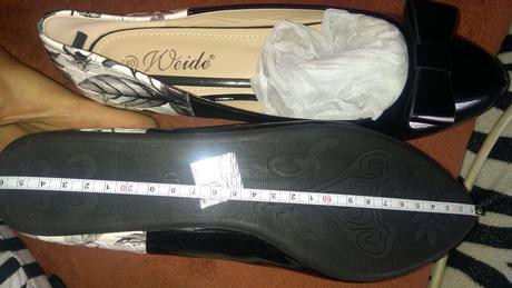 Nenosené lakované balerínky, 39