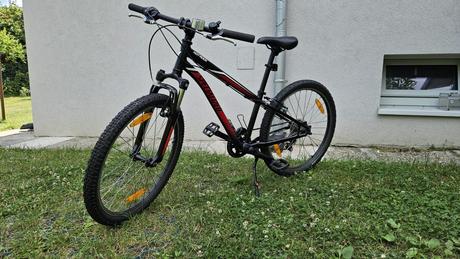 Detsky bicykel specialized po 1 dieťati, specialized,24