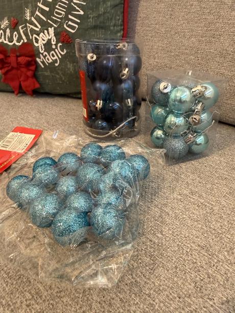 Vianočné gule na stromček,