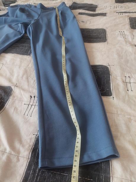 Biznis kostým, reserved,s