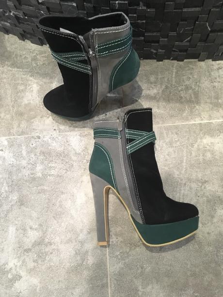 Topanky na platforme, 36