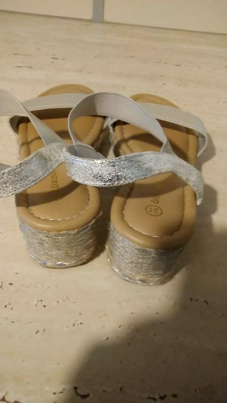 Strieborné sandále č31, deichmann,31