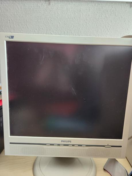 Predám starší monitor philips 170b, philips