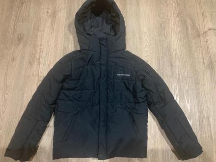 Peakperformance zimná bunda, 140