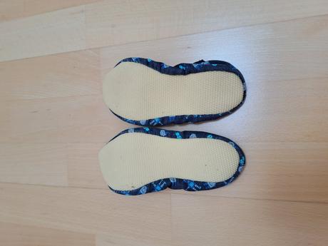 Cvičky / capačky, dĺžka max 18 cm, 30