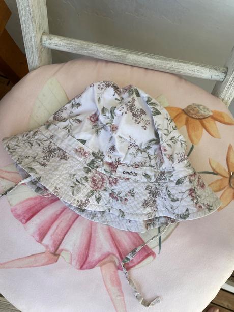 Klobucik newbie 48 50, newbie,50