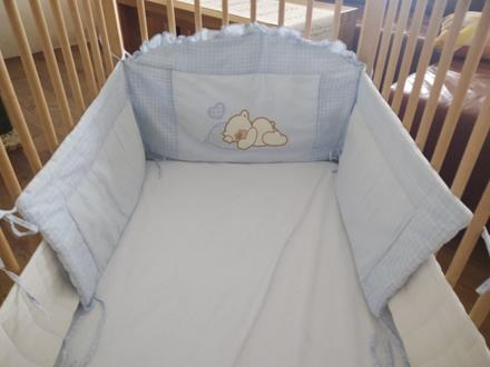 Hniezdo do postieľky,