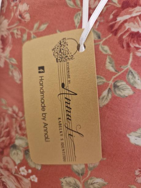 Rucne vyrábaná taška, 