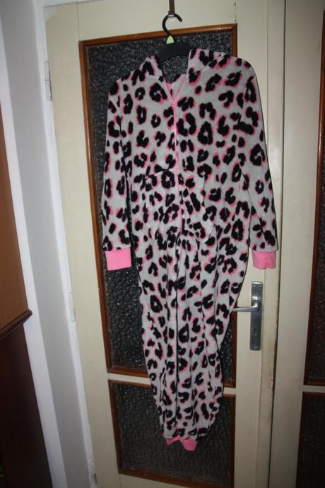 Overal leopard, next,146