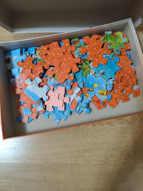 Puzzle world map,