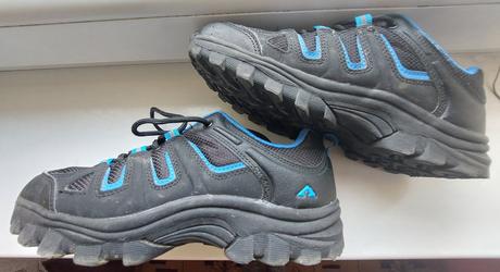 Chlapčenské čierne botasky, 36