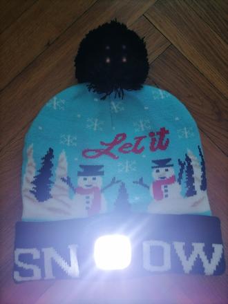 Čiapka s led svetlom-1x nosená - top stav, l