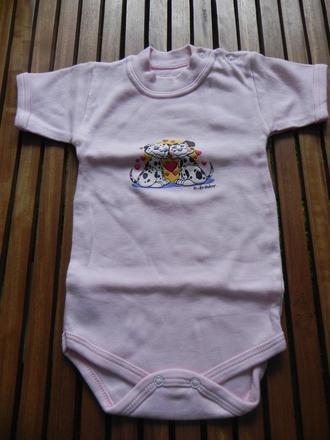 Body s krátkym rukávom, 74