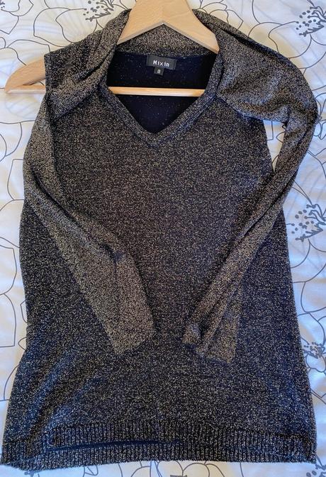 Čierny top so zlatým zn. mix in  uni veľkosť, 