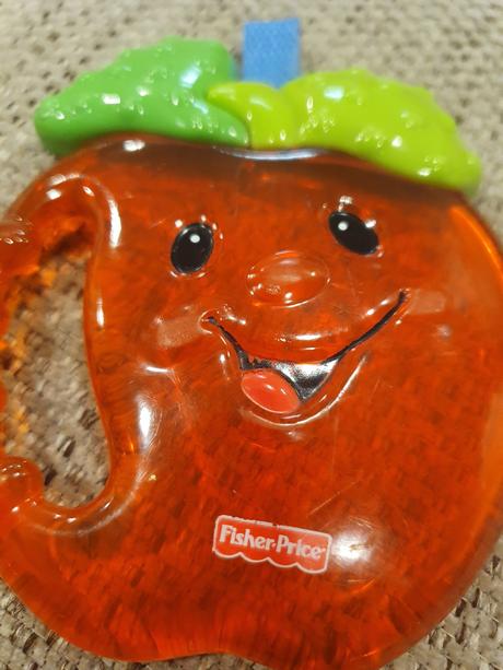 Hryzatko jablko - fischer price,