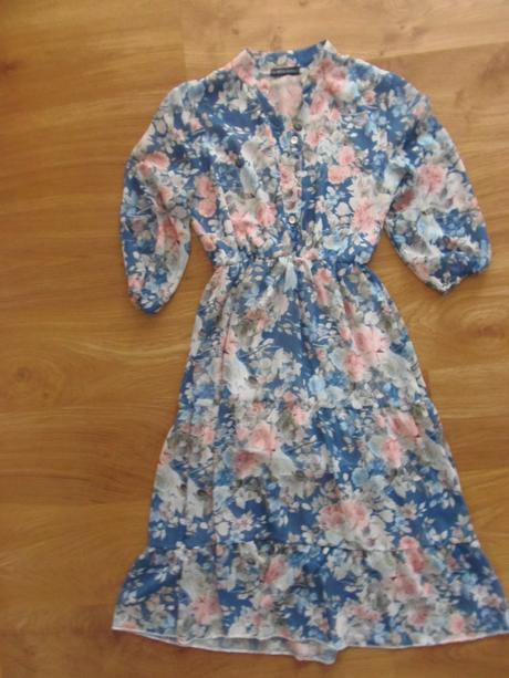 Šaty kvetované, s