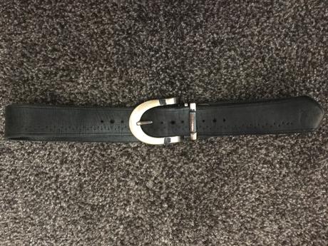 Kožený opasok,