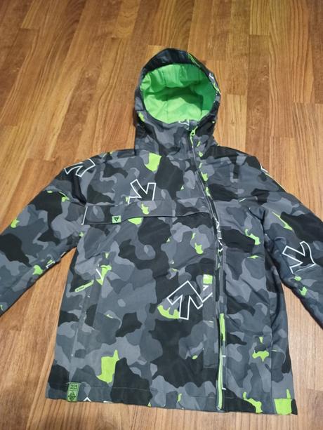 Predám detskú značkovú bundu, reserved,146