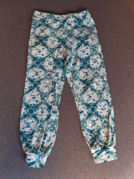 Uzasne pohodlne makkucke teplaky, 116