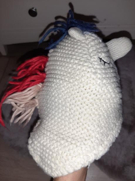 Čiapka jednorožec, 92